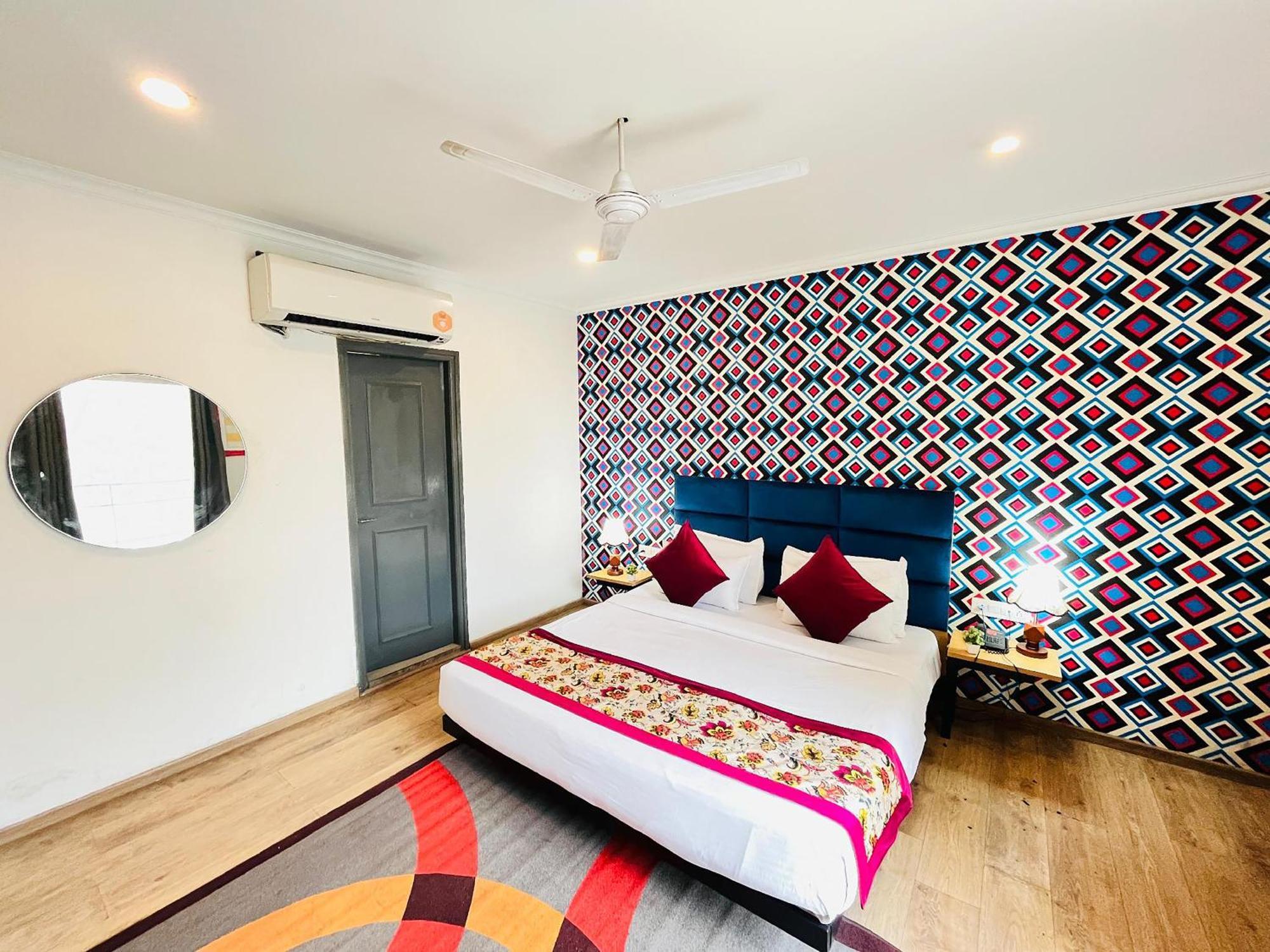 Qotel Hotel Chhatarpur - Oppsite Tivoli Garden New Delhi Extérieur photo
